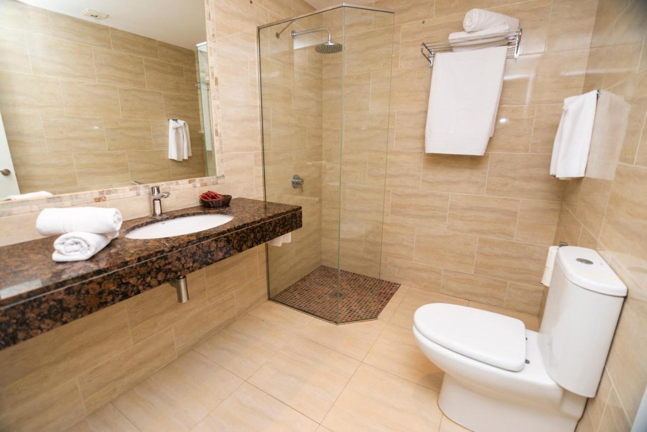 Apartamentos Bora Bora - Adults Only Playa d'en Bossa Exterior foto