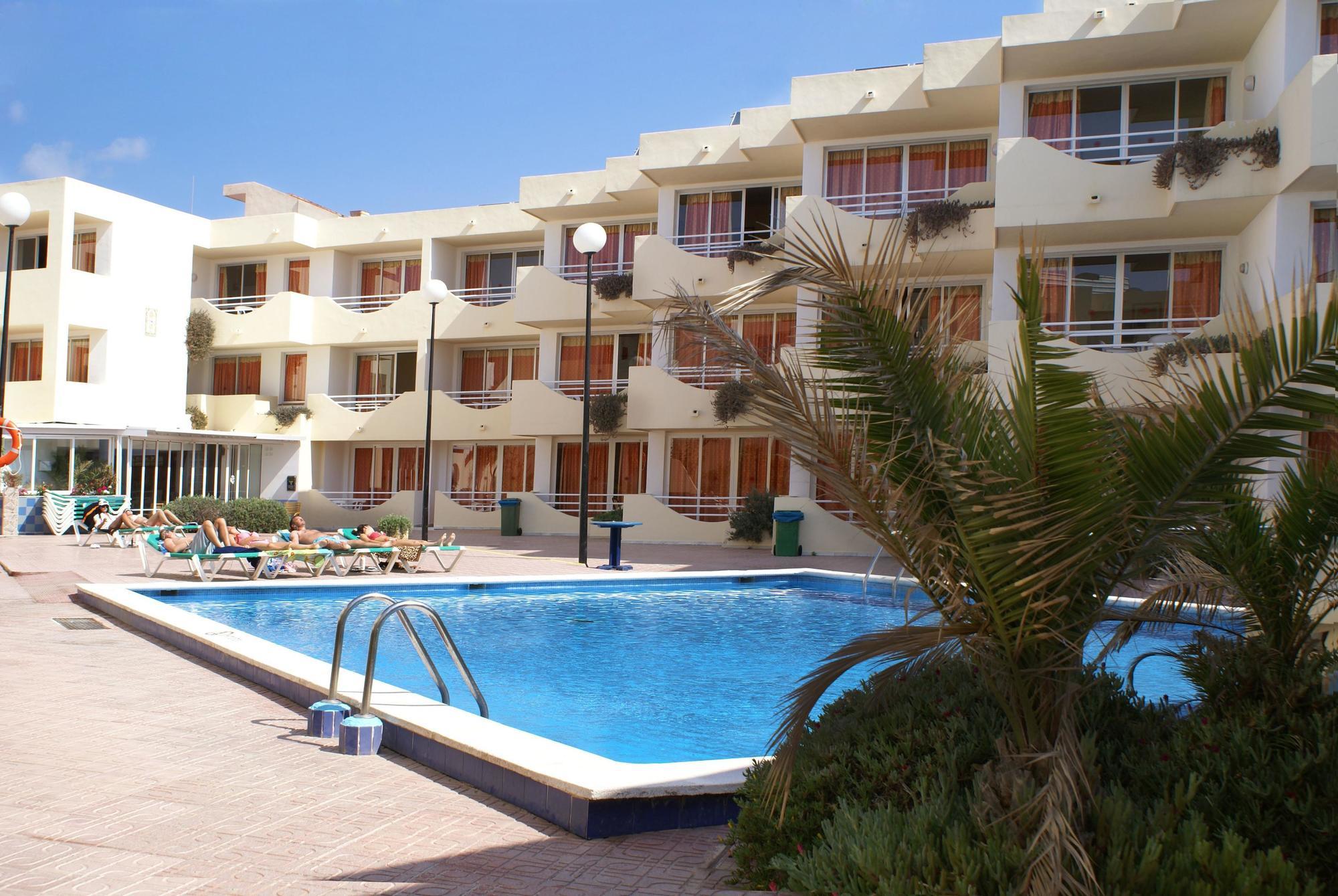 Apartamentos Bora Bora - Adults Only Playa d'en Bossa Exterior foto