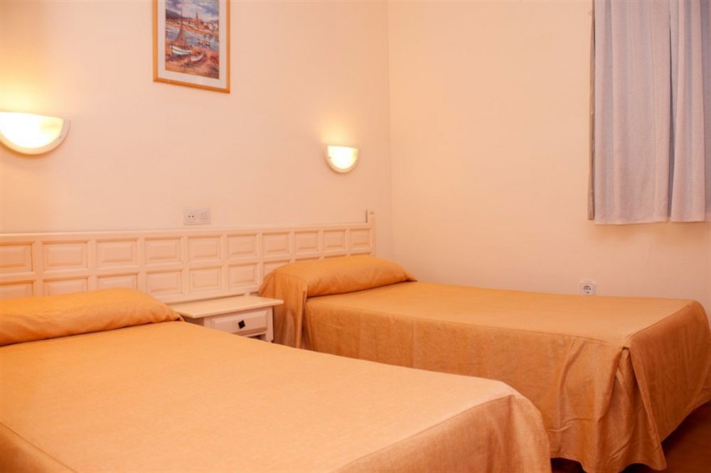Apartamentos Bora Bora - Adults Only Playa d'en Bossa Exterior foto