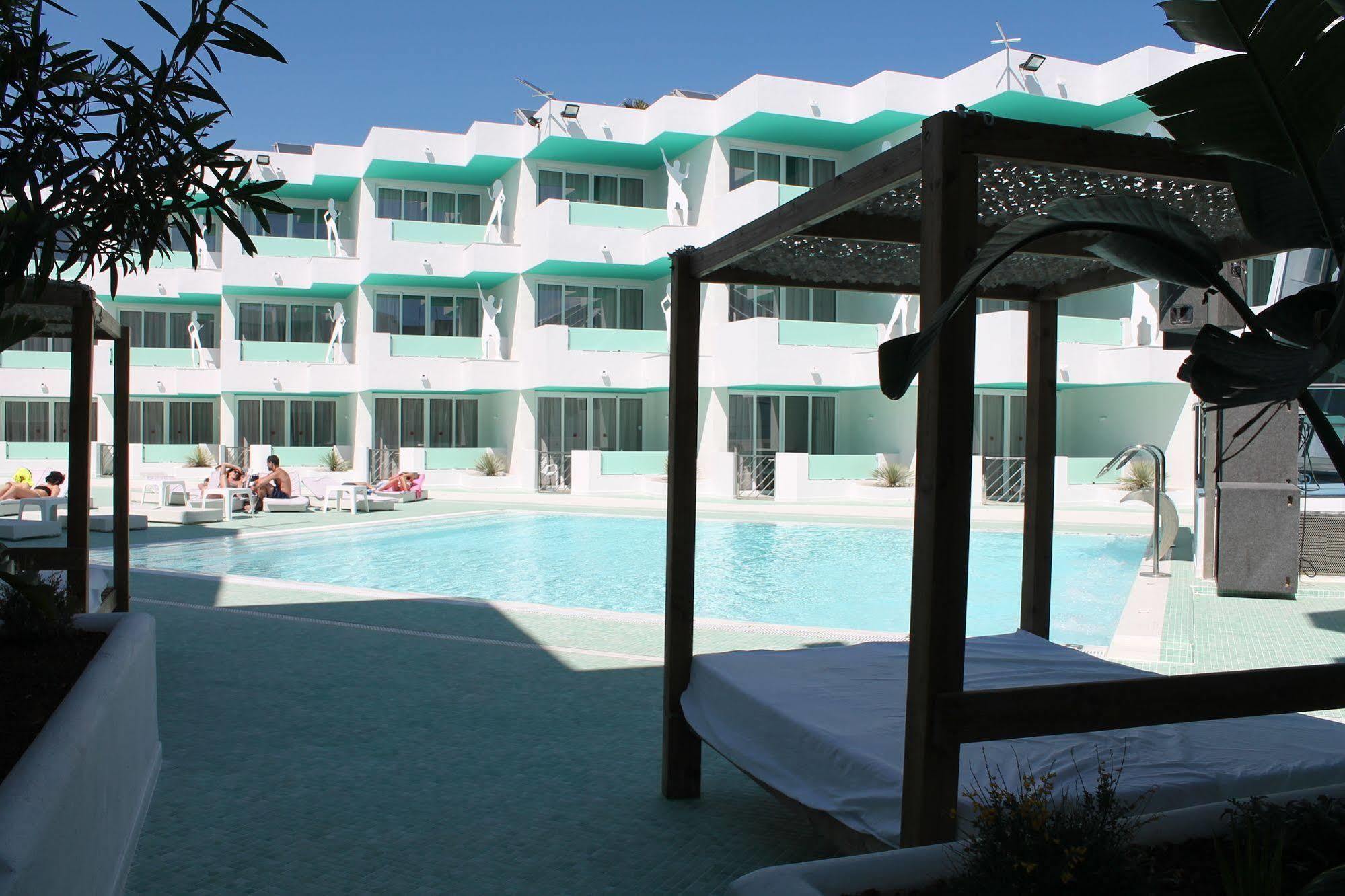 Apartamentos Bora Bora - Adults Only Playa d'en Bossa Exterior foto