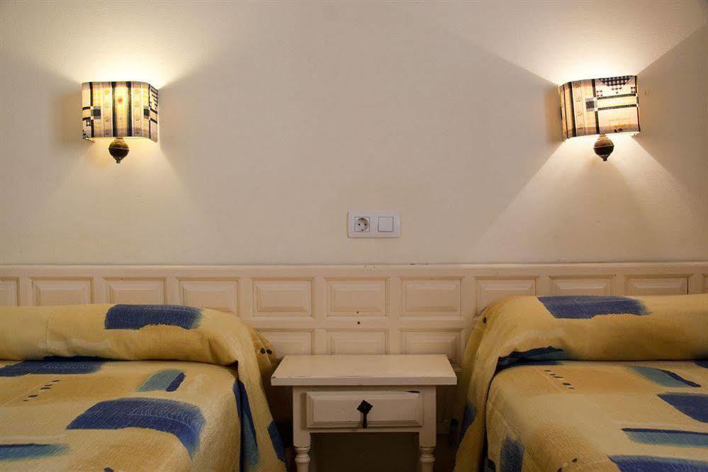 Apartamentos Bora Bora - Adults Only Playa d'en Bossa Exterior foto